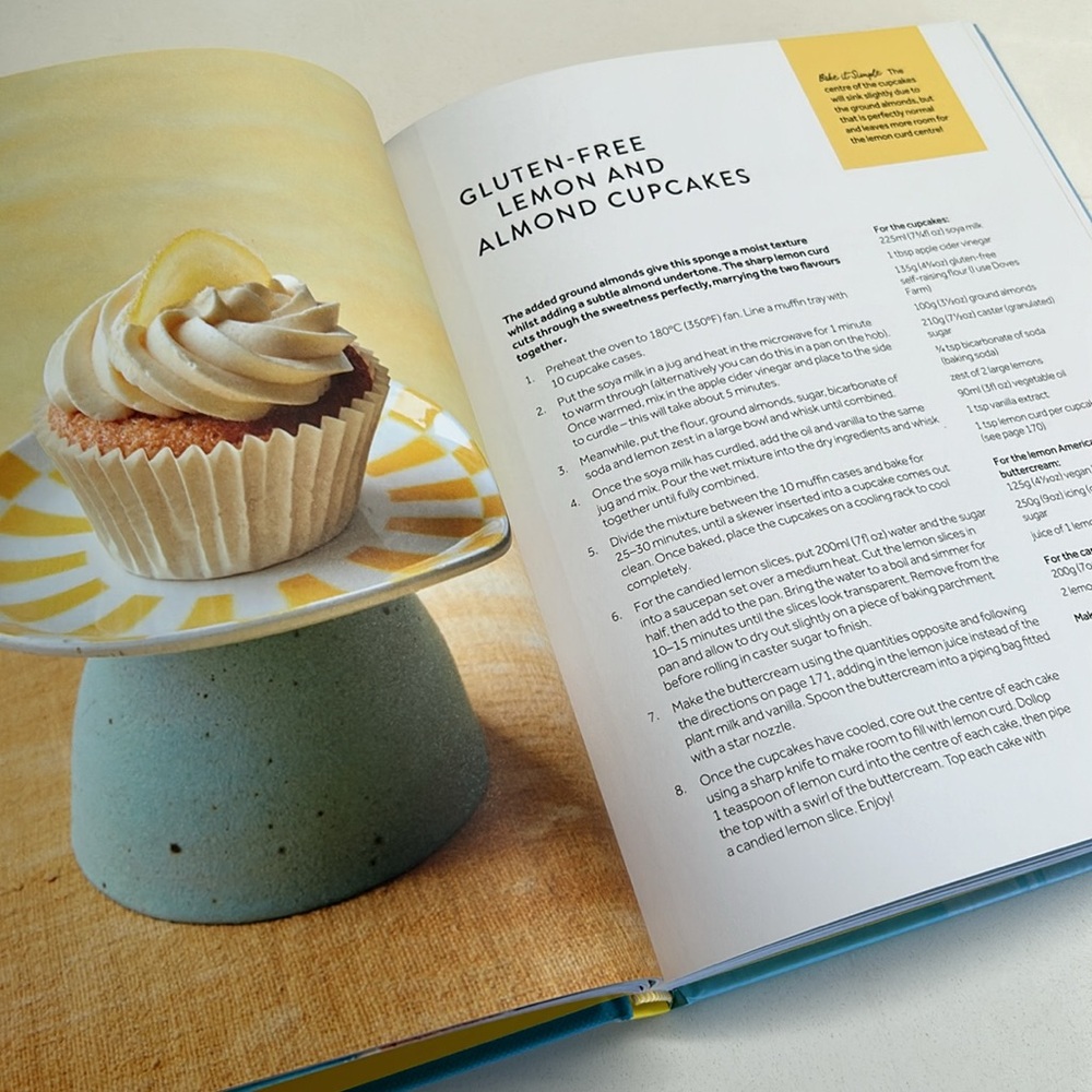 💕 Simply Vegan Baking Hardcover Recipe Book Freya Cox From British Baking - Picture 7 of 16